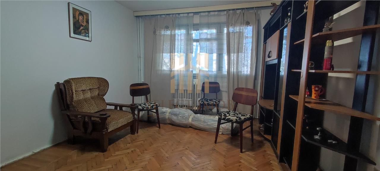 Apartament de inchiriat , 2 camere , zona Nord ,pret 1400 ron